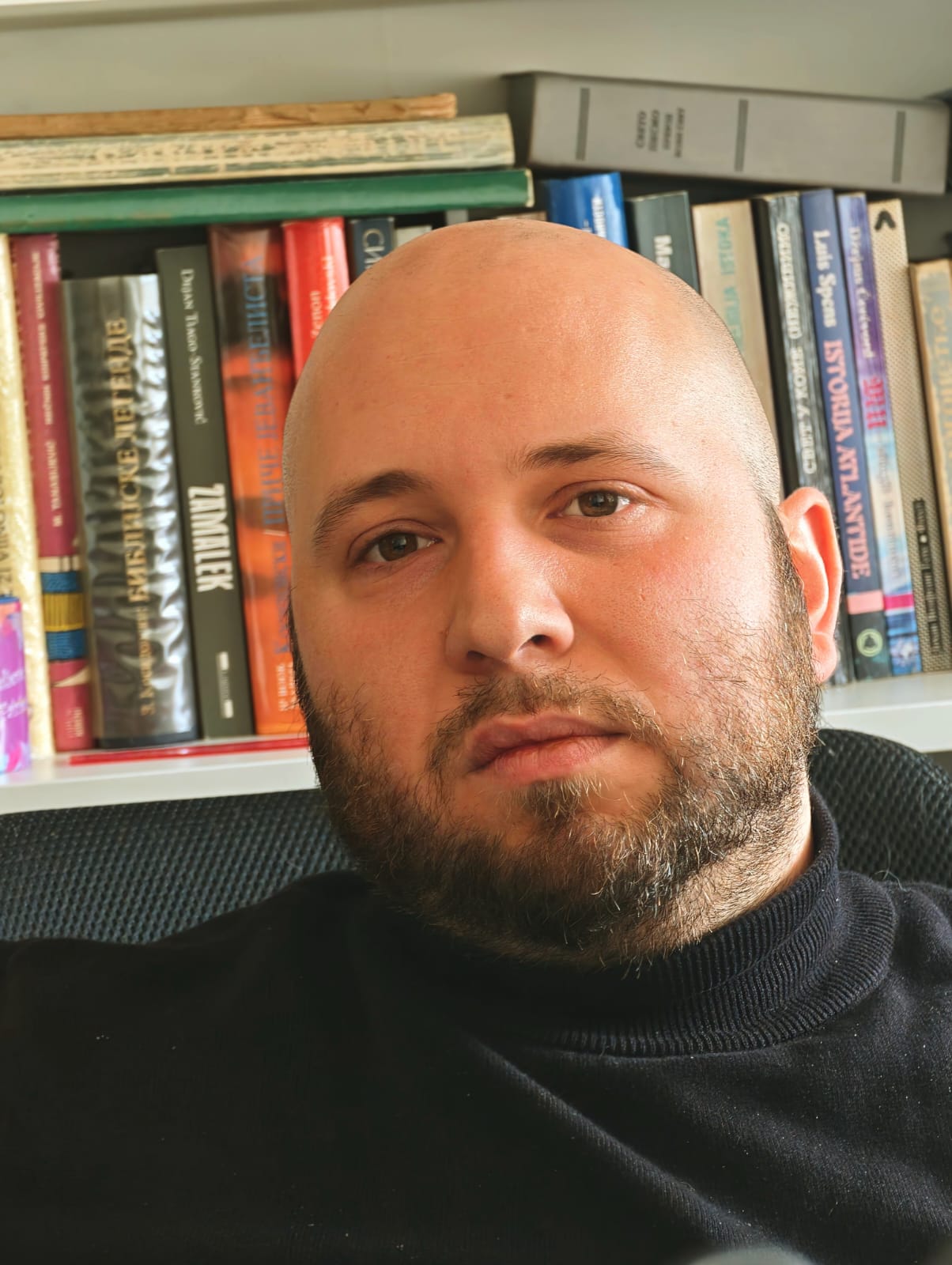 Aleksandar Mraović, psihoterapeut